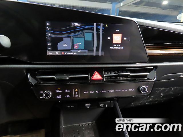 Kia Niro Prestige 2022 — фото 16