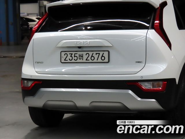 Kia Niro Prestige 2022 — фото 21