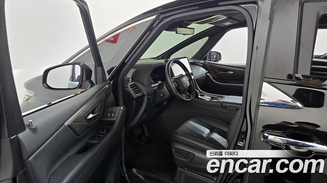 Toyota Alphard (IV) 2.5 HEV Executive AWD 2024 — фото 10