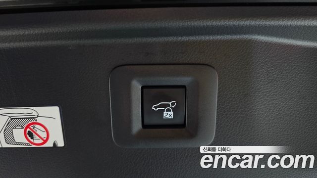 Toyota Alphard (IV) 2.5 HEV Executive AWD 2024 — фото 17