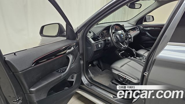 BMW X1 (F48) xDrive 20i xLine 2022 — фото 10