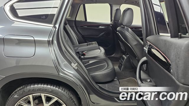 BMW X1 (F48) xDrive 20i xLine 2022 — фото 12