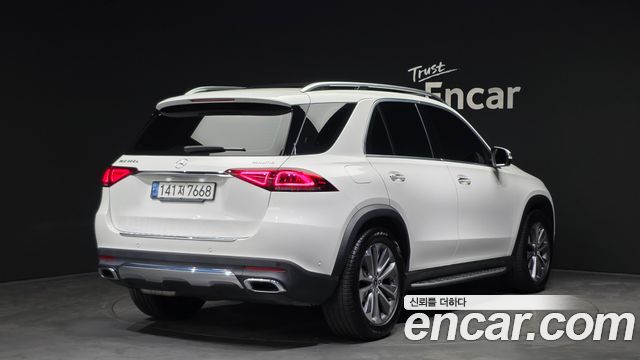 Mercedes-Benz GLE-Class (W167) GLE300d 4MATIC 2021 — фото 2