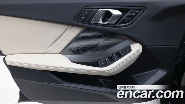 BMW 2 Series Gran Coupe (F74) 220 M Sport Design 2025 — фото 17