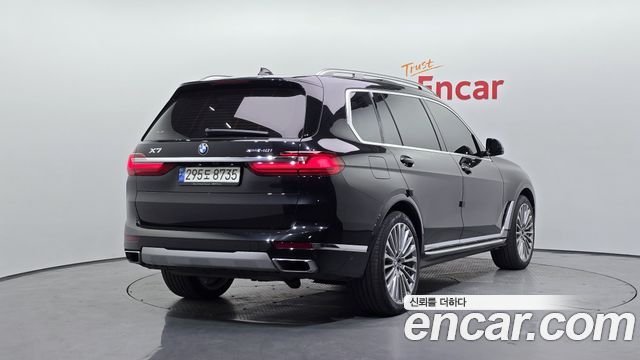 BMW X7 (G07) xDrive 40i Design Pure Excellence 7-Seater 2021 — фото 2