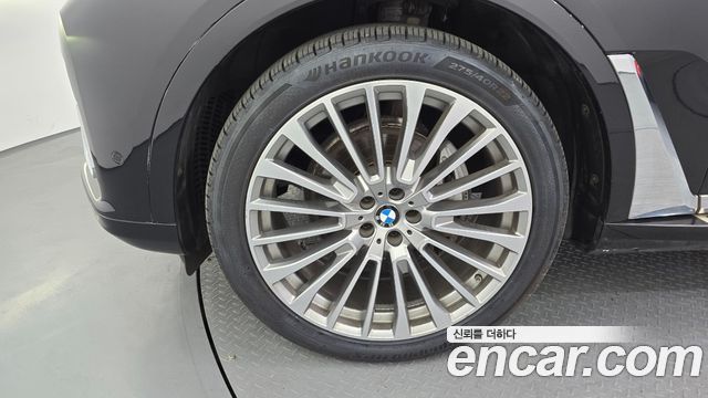 BMW X7 (G07) xDrive 40i Design Pure Excellence 7-Seater 2021 — фото 5