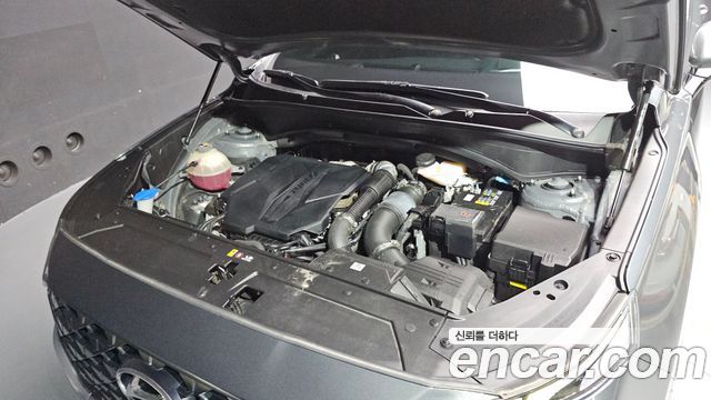 Hyundai Santa Fe Gasoline 2.5T 2WD Calligraphy 2022 — фото 6