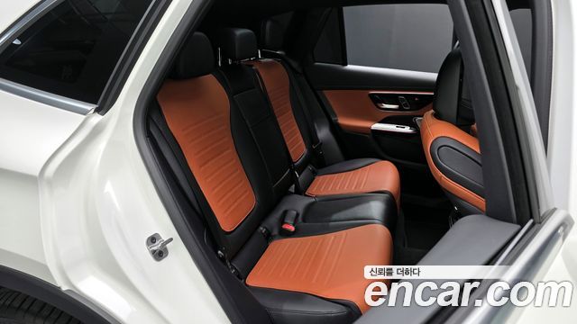 Mercedes-Benz GLC-Class (X254) GLC300 4MATIC AMG Line 2026 — фото 11