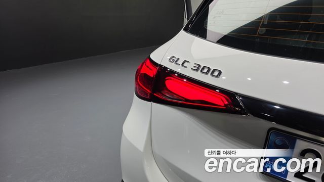 Mercedes-Benz GLC-Class (X254) GLC300 4MATIC AMG Line 2026 — фото 23