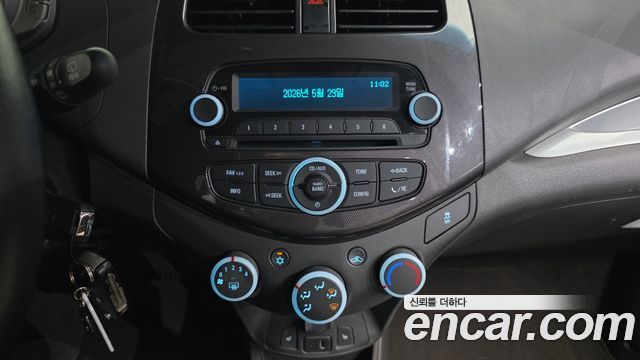 Chevrolet Spark Spark S LT 2014 — фото 13