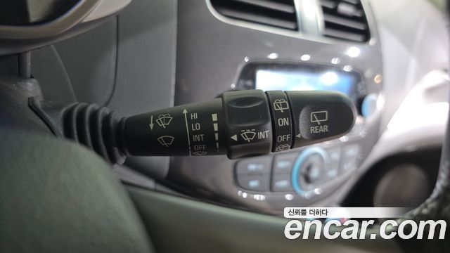 Chevrolet Spark Spark S LT 2014 — фото 17