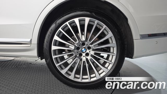 BMW X7 (G07) xDrive 40i Design Pure Excellence 6-Seater 2024 — фото 21