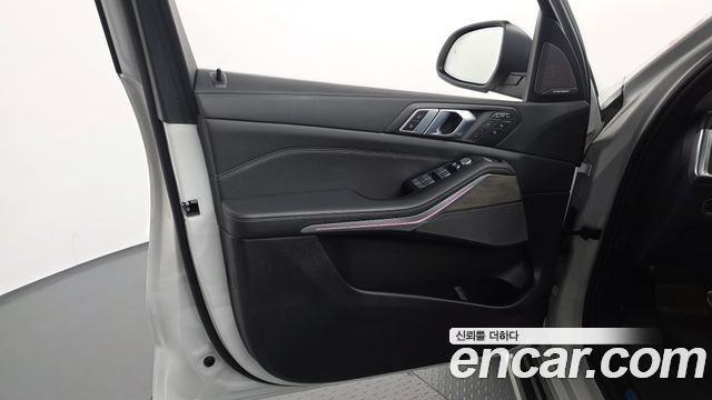 BMW X7 (G07) xDrive 40i Design Pure Excellence 6-Seater 2024 — фото 24