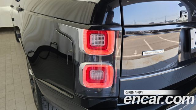 Land Rover Range Rover (IV) 5.0 SC AB LWB 2019 — фото 23