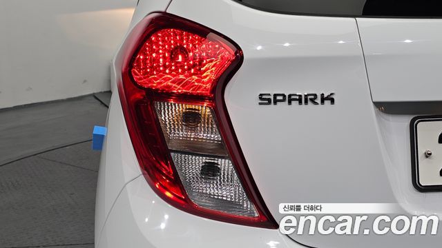 Chevrolet Spark LT 2020 — фото 23
