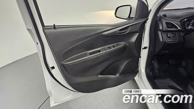 Chevrolet Spark LT 2020 — фото 24