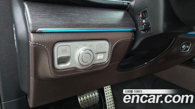 Mercedes-Benz GLS-Class (X167) GLS580 4MATIC 2021 — фото 20