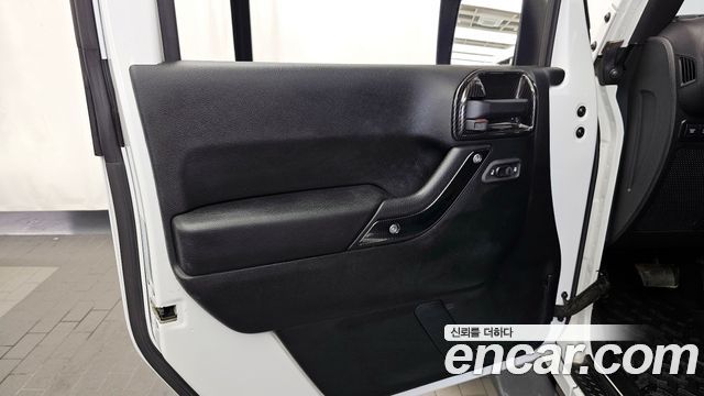 Jeep Wrangler (JK) 3.6 Rubicon 4Door 2017 — фото 30