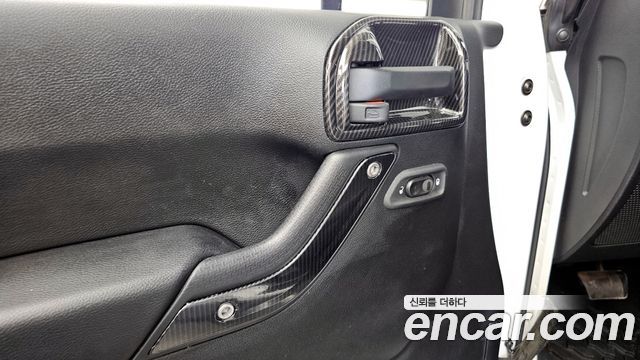 Jeep Wrangler (JK) 3.6 Rubicon 4Door 2017 — фото 41
