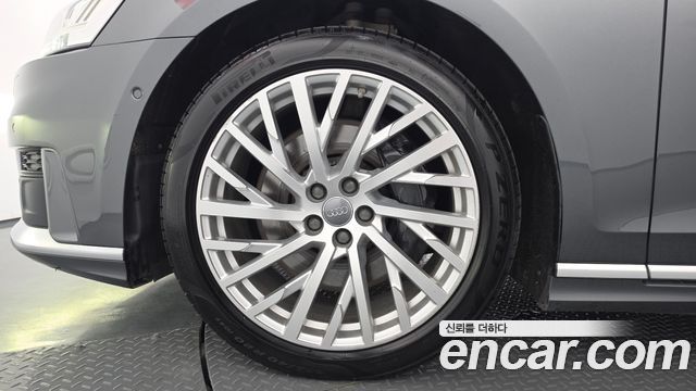 Audi A8 (D5) 55 TFSI Quattro LWB 2020 — фото 5