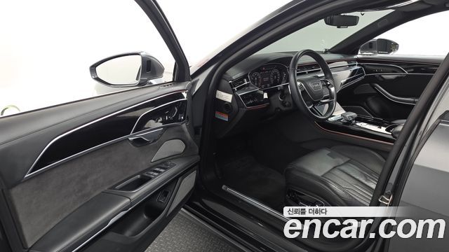 Audi A8 (D5) 55 TFSI Quattro LWB 2020 — фото 10