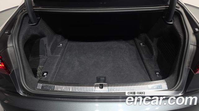 Audi A8 (D5) 55 TFSI Quattro LWB 2020 — фото 18