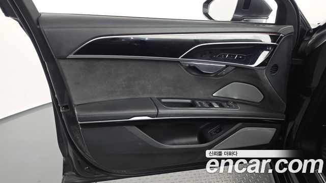 Audi A8 (D5) 55 TFSI Quattro LWB 2020 — фото 24