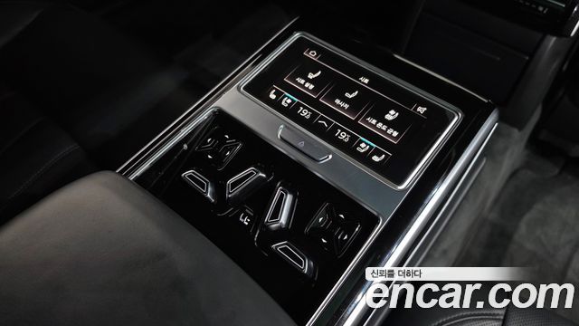 Audi A8 (D5) 55 TFSI Quattro LWB 2020 — фото 35
