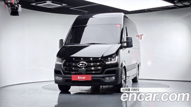 Hyundai Solati 11-Seater Luxury 2021 — фото 3
