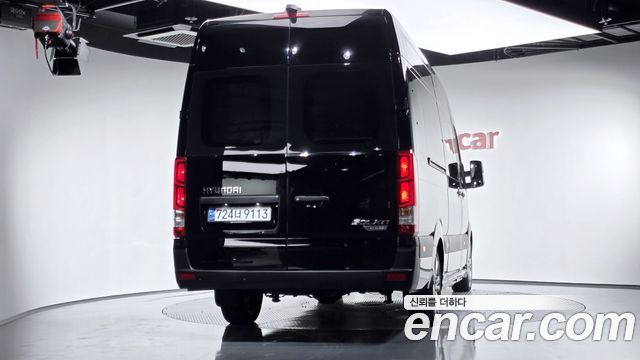 Hyundai Solati 11-Seater Luxury 2021 — фото 4