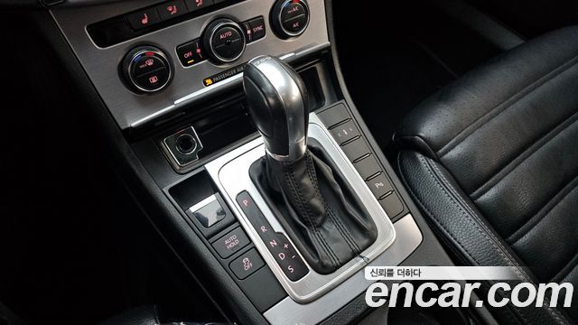 Volkswagen CC 2.0 TSI 2016 — фото 9