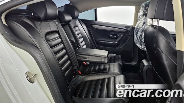 Volkswagen CC 2.0 TSI 2016 — фото 12