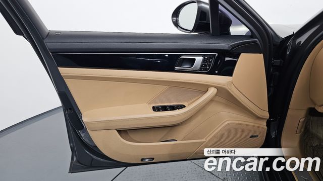 Porsche Panamera (971) 3.0 AWD 2018 — фото 30