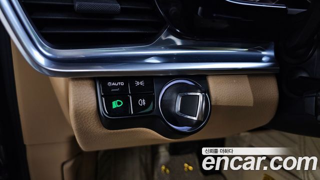 Porsche Panamera (971) 3.0 AWD 2018 — фото 34