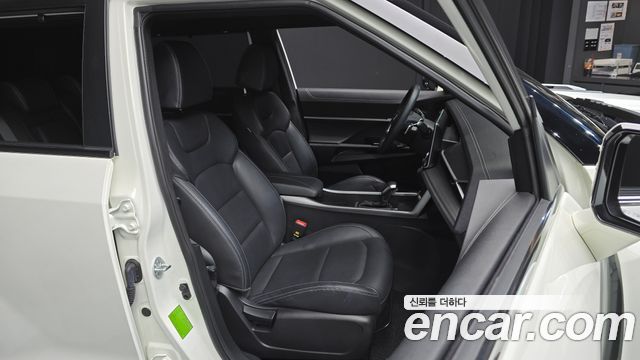 KG Mobility (SsangYong) Torres Gasoline 1.5 2WD T7 2023 — фото 11