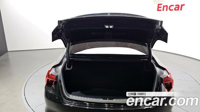 Kia K8 2.5 Gasoline 2WD Noblesse 2022 — фото 20