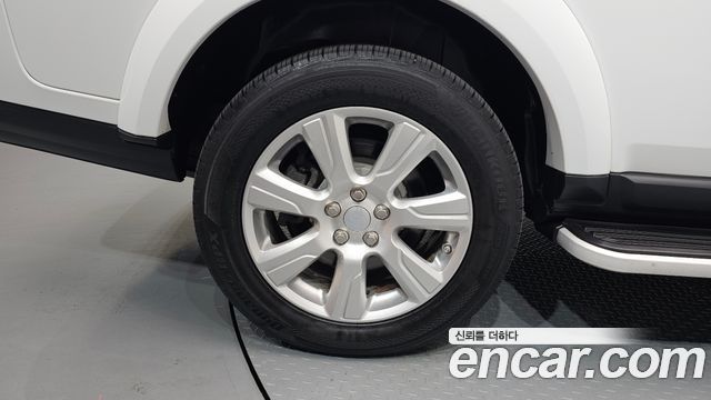 Land Rover Discovery 4 3.0 SDV6 SE 2016 — фото 5