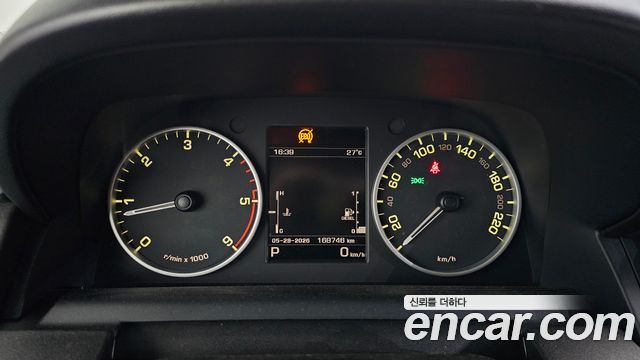 Land Rover Discovery 4 3.0 SDV6 SE 2016 — фото 8