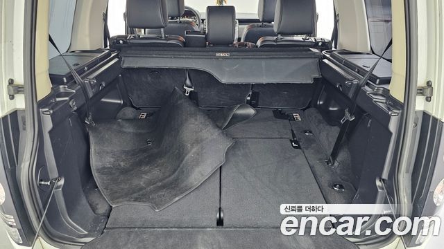 Land Rover Discovery 4 3.0 SDV6 SE 2016 — фото 31