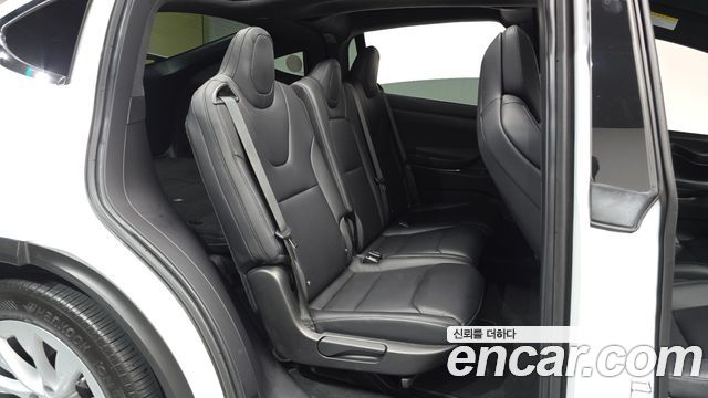Tesla Model X 100D 2018 — фото 12