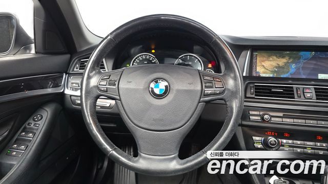 BMW 5 Series (F10) 520d 2015 — фото 13