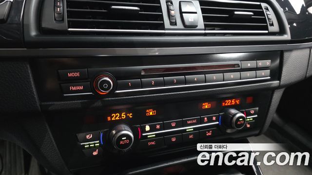 BMW 5 Series (F10) 520d 2015 — фото 16