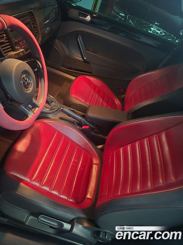 Volkswagen Beetle 2.0 TDI 3rd 2013 — фото 8
