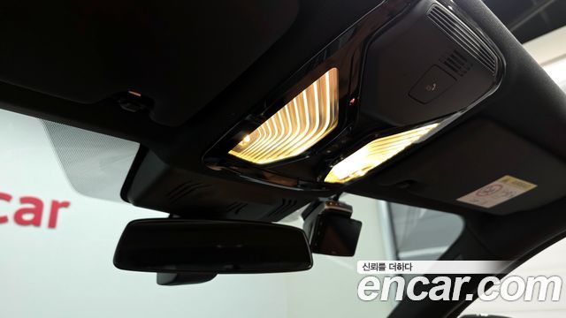 BMW 3 Series (G20) 320i M Sport 2025 — фото 19