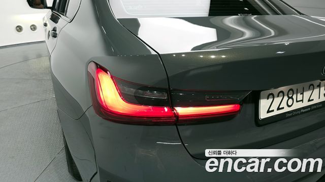 BMW 3 Series (G20) 320i M Sport 2025 — фото 23