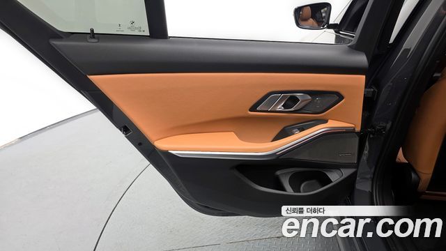BMW 3 Series (G20) 320i M Sport 2025 — фото 25