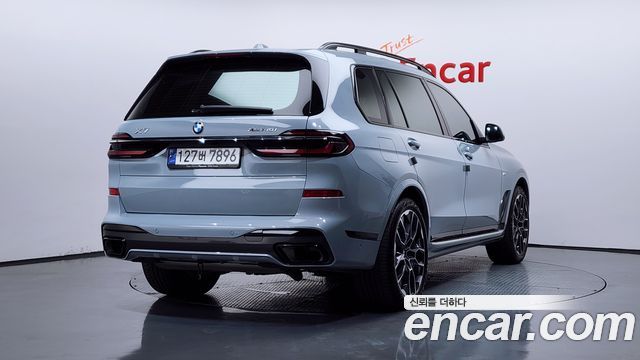 BMW X7 (G07) xDrive 40i M Sport 7STR 2024 — фото 2