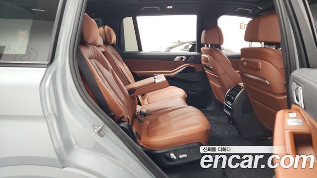BMW X7 (G07) xDrive 40i M Sport 7STR 2024 — фото 11