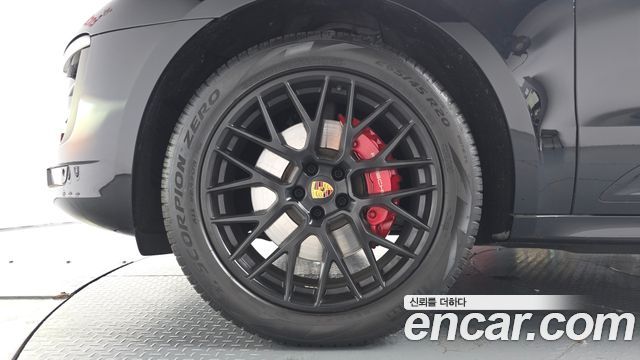 Porsche Macan 3.0 GTS 95B 2018 — фото 5