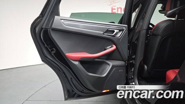 Porsche Macan 3.0 GTS 95B 2018 — фото 25